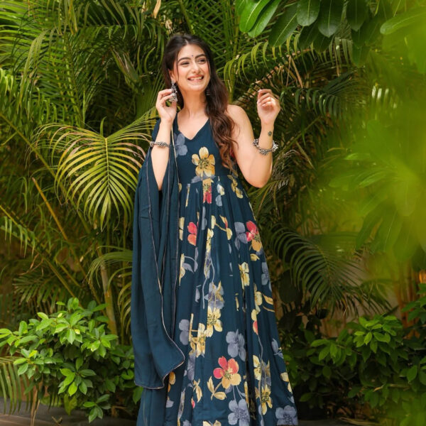 Botaniq Muse Rayon Suit Set