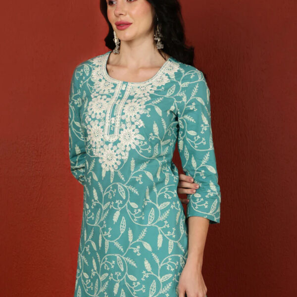 Rayon Crop Length Printed Straight 3_4 Sleeves Round Top